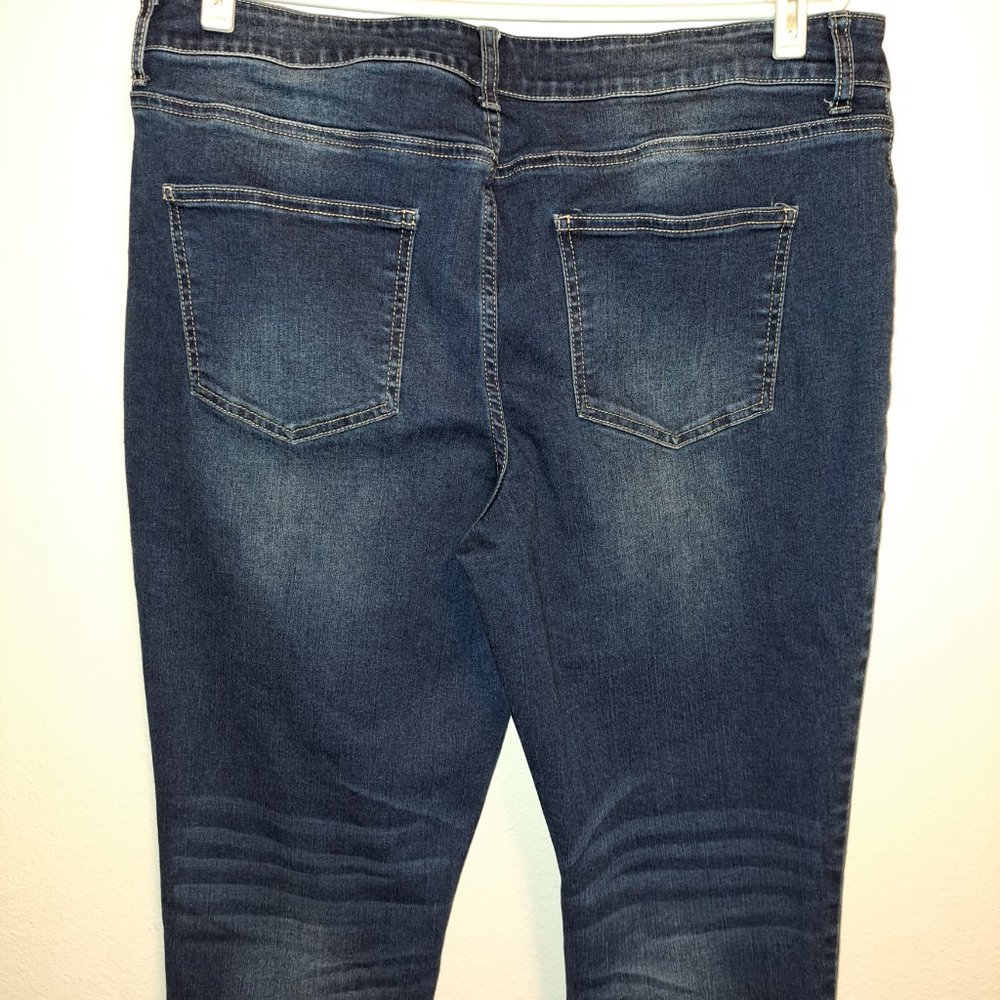 Maurices High Rise Jeans With Slight Distressing XL-R